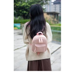 Versatile women's backpack