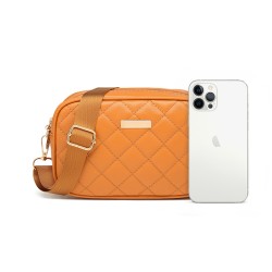 New diamond-patterned shoulder and crossbody bag